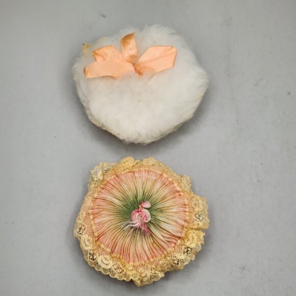 Antique 3 Jar Dresser Vanity Set Celluloid Green Floral 2 Powder Puffs - Picture 2 of 16